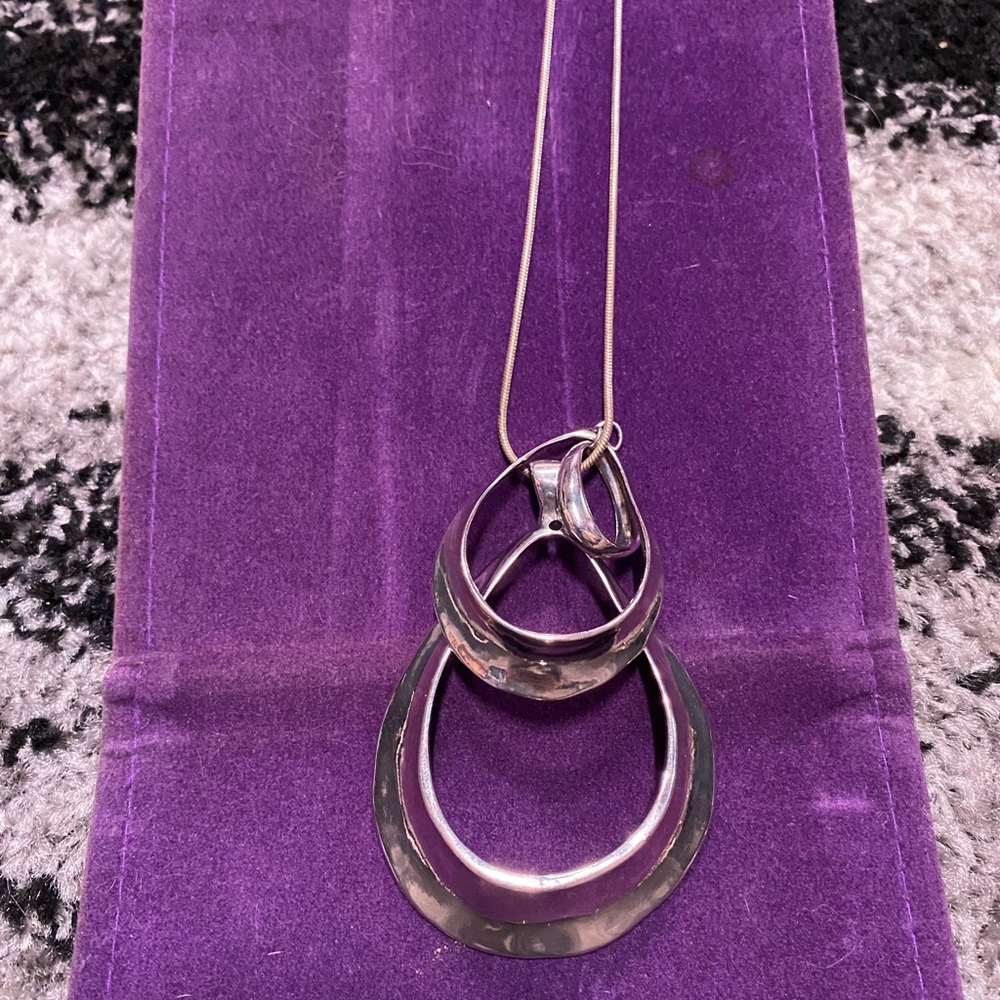 Elegant Silver Pendant Necklace plus earrings